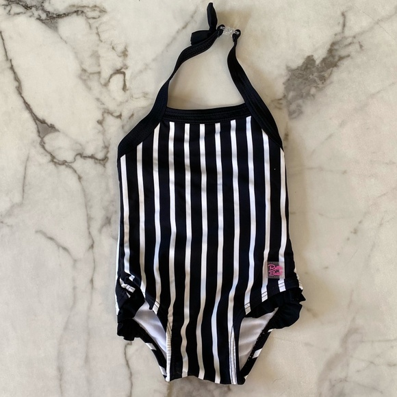 RUFFLEBUTTS Black and White ONE PIECE - Picture 3 of 6